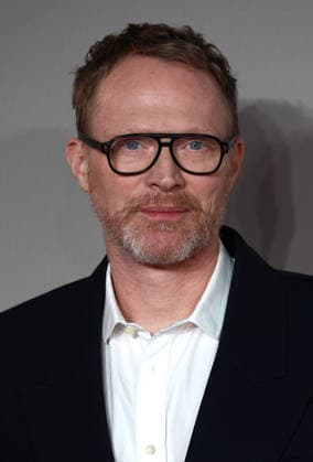 December 2, 2025, London, United Kingdom: Paul Bettany attends the Amadeus World Premiere at the Odeon Luxe Leicester Square. London United Kingdom - ZUMAs197 20251202_aaa_s197_216 Copyright: xFredxDuvalx