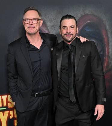 ˜Five Nights at Freddy™s™ Premiere Matthew Lillard and Skeet Ulrich arriving to Universal Picture™s Five Nights at Freddy™s 2 premiere held at the TCL Chinese Theatre on December 2, 2025 in Hollywood, Ca. Hollywood TCL Chinese Theatre California USA Copyright: xStarbuck AFF-USA.COMx