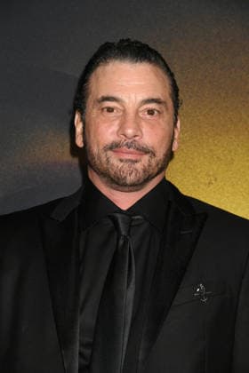 HOLLYWOOD, CALIFORNIA - DECEMBER 02: Skeet Ulrich at the Five Nights At Freddy s 2 premiere presented by Universal Pictures And Blumhouse at TCL Chinese Theatre on December 02, 2025 in Hollywood, California Copyright: xJeffreyxMayerx xMediaPunchx