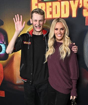 ˜Five Nights at Freddy™s™ Premiere Evan Joseph Asher and Jenny McCarthy arriving to Universal Picture™s Five Nights at Freddy™s 2 premiere held at the TCL Chinese Theatre on December 2, 2025 in Hollywood, Ca. Hollywood TCL Chinese Theatre California USA Copyright: xStarbuck AFF-USA.COMx