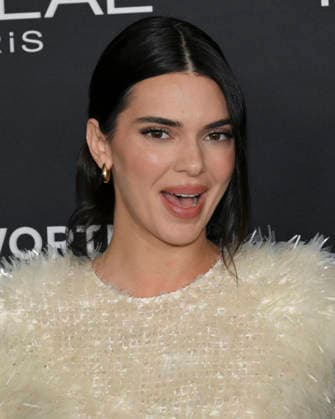 December 2, 2025, Los Angeles, California, USA: American model, socialite and media personality KENDALL JENNER attends the 20th anniversary of L Oro al Paris Women of Worth: RED CARPET. Los Angeles USA - ZUMAb173 20251202_aap_b173_013 Copyright: xBillyxBennightx