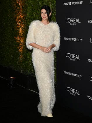 December 2, 2025, Los Angeles, California, USA: American model, socialite and media personality KENDALL JENNER attends the 20th anniversary of L Oro al Paris Women of Worth: RED CARPET. Los Angeles USA - ZUMAb173 20251202_aap_b173_014 Copyright: xBillyxBennightx