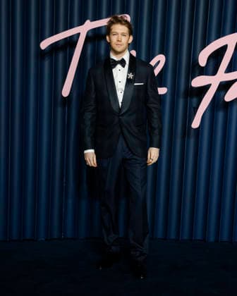 The Fashion Awards 2025 at the Royal Albert Hall in Kensington, London - 01 Dec 2025 Joe Alwyn attends The Fashion Awards 2025 at the Royal Albert Hall in Kensington, London. London United Kingdom Copyright: xCatxMorleyx xSOPAxImagesx Cat Morley_FA2025_Joe Alwyn_30801