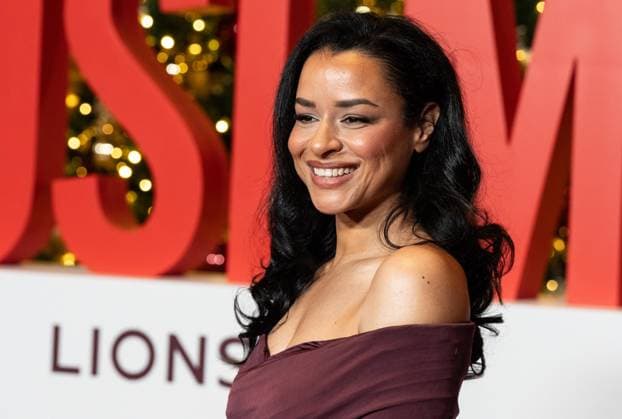 December 2, 2025, Bronx, New York, USA: Sarah Cooper attends premiere of The Housemaid at BNP Paribas atrium in New York, NY on December 2, 2025. Bronx USA - ZUMAr339 20251202_znp_r339_024 Copyright: xLevxRadinx
