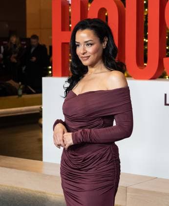 December 2, 2025, Bronx, New York, USA: Sarah Cooper attends premiere of The Housemaid at BNP Paribas atrium in New York, NY on December 2, 2025. Bronx USA - ZUMAr339 20251202_znp_r339_025 Copyright: xLevxRadinx