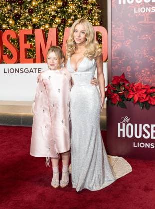 December 2, 2025, Bronx, New York, USA: Indiana Elle and Sydney Sweeney wearing dress by Miu Miu attend premiere of The Housemaid at BNP Paribas atrium in New York, NY on December 2, 2025. Bronx USA - ZUMAr339 20251202_znp_r339_090 Copyright: xLevxRadinx