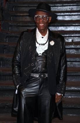 Celebs at The Chanel Metiers D Art Show 2026 - NYC Dapper Dan attends the Chanel Metiers D Art Show 2026 inside a subway station in Bowery, New York on December 2, 2025. Photo by Charles Guerin ABACAPRESS.COM New York City NY United States  Copyright: xGuerinxCharles ABACAx