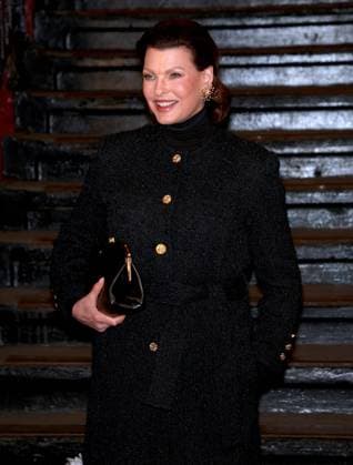 Celebs at The Chanel Metiers D Art Show 2026 - NYC Linda Evangelista attends the Chanel Metiers D Art Show 2026 inside a subway station in Bowery, New York on December 2, 2025. Photo by Charles Guerin ABACAPRESS.COM New York City NY United States  Copyright: xGuerinxCharles ABACAx