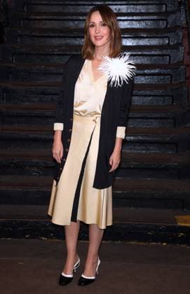 Celebs at The Chanel Metiers D Art Show 2026 - NYC Rose Byrne attends the Chanel Metiers D Art Show 2026 inside a subway station in Bowery, New York on December 2, 2025. Photo by Charles Guerin ABACAPRESS.COM New York City NY United States  Copyright: xGuerinxCharles ABACAx