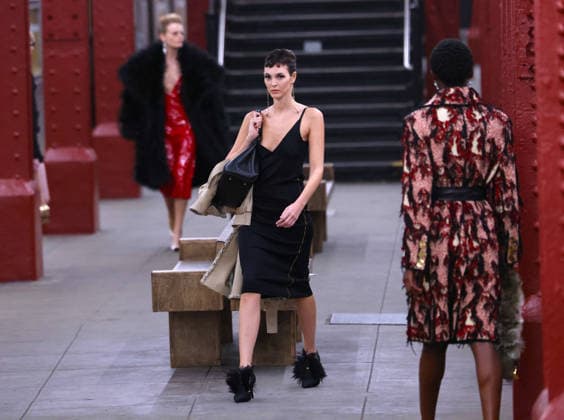 Vittoria Ceretti On The Catwalk Chanel - NYC Vittoria Ceretti walks the runway during the Chanel Metiers D Art Show 2026 in New York on December 2, 2025. Photo by Charles Guerin ABACAPRESS.COM New York City NY United States  Copyright: xGuerinxCharles ABACAx