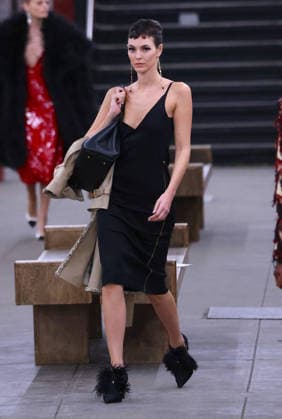 Vittoria Ceretti On The Catwalk Chanel - NYC Vittoria Ceretti walks the runway during the Chanel Metiers D Art Show 2026 in New York on December 2, 2025. Photo by Charles Guerin ABACAPRESS.COM New York City NY United States  Copyright: xGuerinxCharles ABACAx