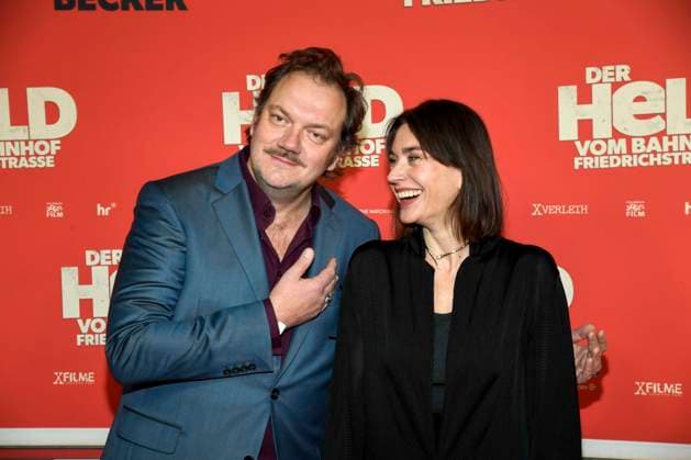 ABBberlin Charly Hübner Huebner Christiane Paul Actors on the red carpet at the world premiere of the movie DER HELD VOM BAHNHOF FRIEDRICHSTRASSE at Delphi Filmpalast Berlin on 02 12 2025 Berlin Germany