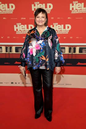 ABBberlin Heike Hanold Lynch as a guest on the red carpet at the world premiere of the movie DER HELD VOM BAHNHOF FRIEDRICHSTRASSE at Delphi Filmpalast Berlin on 02 12 2025 Berlin Germany