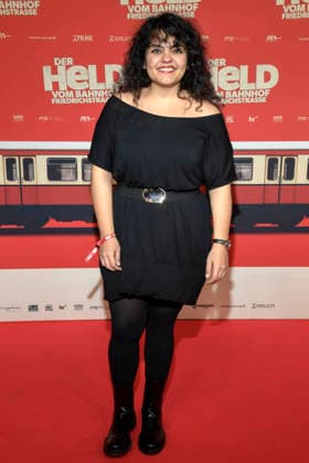 ABBberlin Sara Fazilat on the red carpet at the world premiere of the movie DER HELD VOM BAHNHOF FRIEDRICHSTRASSE at Delphi Filmpalast Berlin on 02 12 2025 Berlin Germany
