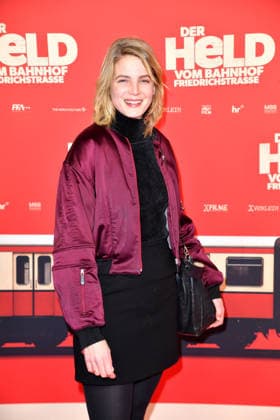 Rike Schmid at the premiere of DER HELD VOM BAHNHOF FRIEDRICHSTRASSE at the Delphi Filmpalast in Berlin 02 12 2025