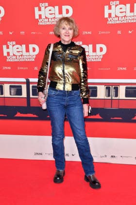 Rosa Enskat at the premiere of DER HELD VOM BAHNHOF FRIEDRICHSTRASSE at the Delphi Filmpalast in Berlin 02 12 2025