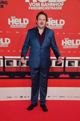 Charly Hübner at the premiere of DER HELD VOM BAHNHOF FRIEDRICHSTRASSE at the Delphi Filmpalast in Berlin 02 12 2025