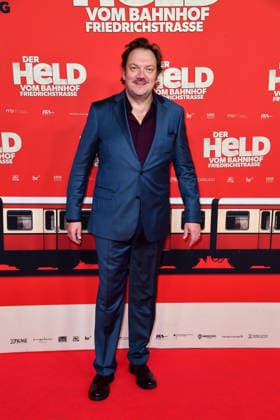 Charly Hübner at the premiere of DER HELD VOM BAHNHOF FRIEDRICHSTRASSE at the Delphi Filmpalast in Berlin 02 12 2025