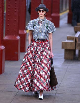 Chanel Metiers D Art Show 2026 - Runway - NYC Model is walking the runway during the Chanel Metiers D Art Show 2026 in New York on December 2, 2025. Photo by Charles Guerin ABACAPRESS.COM New York City NY United States  Copyright: xGuerinxCharles ABACAx