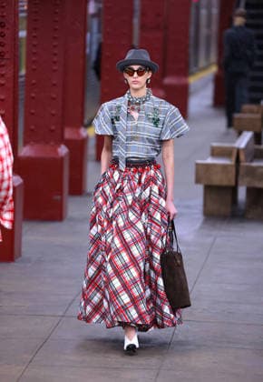 Chanel Metiers D Art Show 2026 - Runway - NYC Model is walking the runway during the Chanel Metiers D Art Show 2026 in New York on December 2, 2025. Photo by Charles Guerin ABACAPRESS.COM New York City NY United States  Copyright: xGuerinxCharles ABACAx