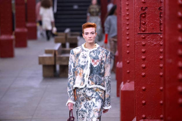 Chanel Metiers D Art Show 2026 - Runway - NYC Model is walking the runway during the Chanel Metiers D Art Show 2026 in New York on December 2, 2025. Photo by Charles Guerin ABACAPRESS.COM New York City NY United States  Copyright: xGuerinxCharles ABACAx