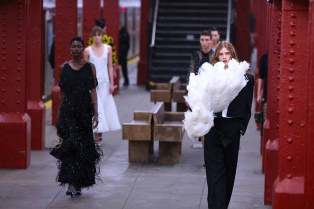 Chanel Metiers D Art Show 2026 - Runway - NYC Model is walking the runway during the Chanel Metiers D Art Show 2026 in New York on December 2, 2025. Photo by Charles Guerin ABACAPRESS.COM New York City NY United States  Copyright: xGuerinxCharles ABACAx
