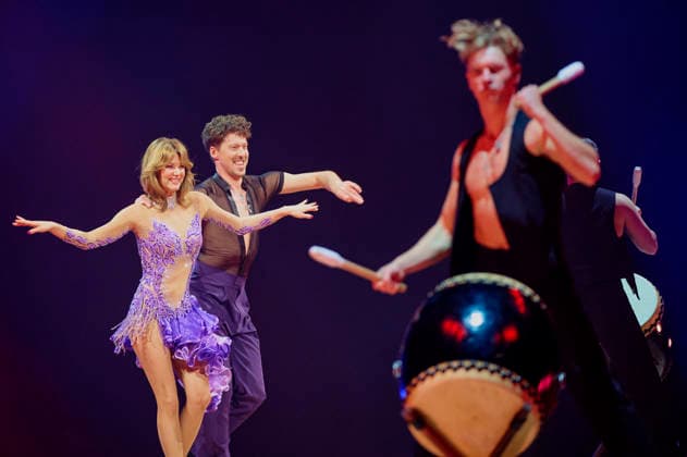 Ella Endlich and Valentin Lusin at Let s Dance The Live Tour 2025 at Hallenstadion Zurich, 02 12 2025 Foto:xP.xFrauchigerx xFuturexImagex dance_zuerich_5215