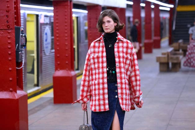 Chanel Metiers D Art Show 2026 - Runway - NYC Model is walking the runway during the Chanel Metiers D Art Show 2026 in New York on December 2, 2025. Photo by Charles Guerin ABACAPRESS.COM New York City NY United States  Copyright: xGuerinxCharles ABACAx