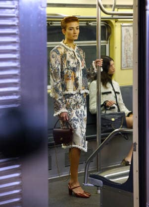 Chanel Metiers D Art Show 2026 - Runway - NYC Model is walking the runway during the Chanel Metiers D Art Show 2026 in New York on December 2, 2025. Photo by Charles Guerin ABACAPRESS.COM New York City NY United States  Copyright: xGuerinxCharles ABACAx