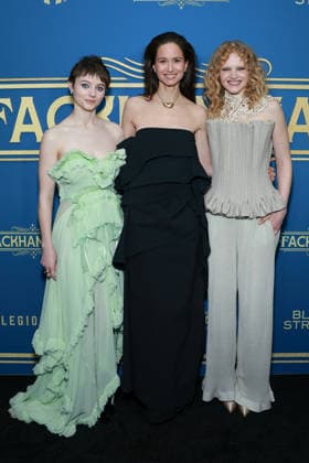 New York premiere of Bleecker Street and Legion M™s Fackham Hall Featuring: Thomasin McKenzie, Katherine Waterston and Emma Laird Where: New York, New York, United States When: 02 Dec 2025 Credit: Jason Mendez Starpix INSTARimages EDITORIAL USE ONLY. NOT FOR USE BY NEWSPAPERS BASED IN THE UK. Copyright: xJasonxMendezx xStarPixxforxBleeckerxStreetx instar55310743
