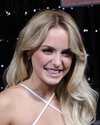 02 December 2025 - Hollywood, California - Mckenna Grace. Universal Pictures Five Nights At Freddy s 2 Premiere held at The TCL Chinese Theatre Hollywood USA - ZUMAa123 20251202_zaa_a123_130 Copyright: xADx