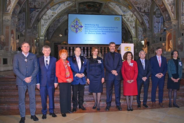 Group picture Herlinde KOELBL photo artist , from left Prof Dr Dr h c Ulrich Walter,Prof Dr Dr h c Bernd Huber,Herlinde KOELBL Ralph SIEGEL,Martina GEDECK,Markus SOEDER Ministerpraesident Bayern und CSU Vorsitzender Dr Rachel Salamander, Prof Dr Georg Ertl Prof Dr Joerg Vogel Prof Dr Maria Elena Torres Padilla, Awa