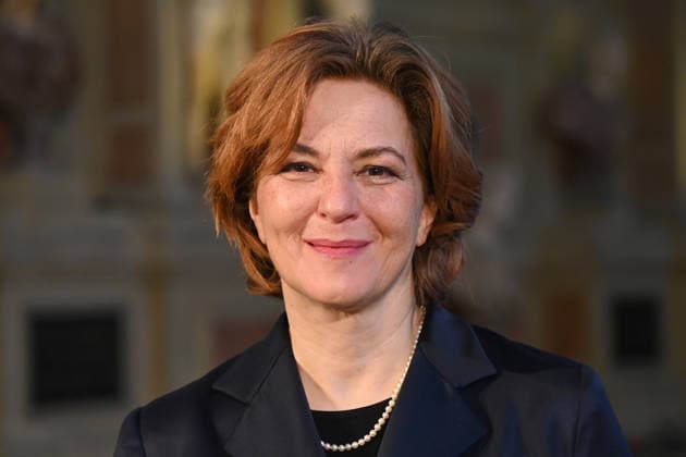 Martina GEDECK actress, single picture, cropped single motif, portrait, portrait award Bavarian Maximilian Order on 03 12 2025 in the Antiquariat of the Residence in Munich