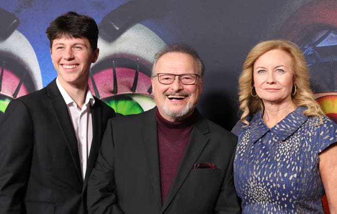 Universal Pictures Five Nights At Freddy s 2 Premiere 02 December 2025 . Los Angeles, California Liam Knight, Wayne Knight, Clare Knight At Universal Pictures Five Nights At Freddy s 2 Premiere held at TCL Chinese Theatre in Los Angeles., Credit:Sadou Faye Avalon United States, CA, Hollywood, TCL Chinese Theatre  Copyright: xSadouxFayex xAvalonx 1056209861