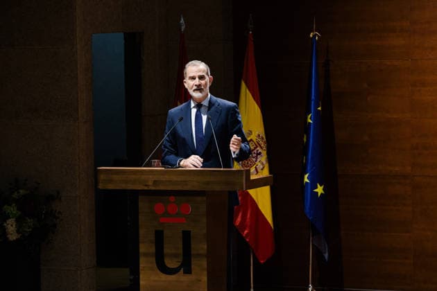The King closes the conference on the role of the Crown in the Spanish democratization process King Felipe VI during the closing ceremony of the conference on the role of the Crown in the Spanish democratization process, at the Rey Juan Carlos University, on December 3, 2025, in Madrid Spain Organized by the Chair of Democratic Memory of the Rey Juan Carlos University, together with the Ministry of Territorial Policy and Democratic Memory, this is an academic meeting that will address the historical evolution and the role of the Crown in the Spanish democracy 03 DECEMBER 2025 Carlos Lujá Espana  Copyright: xCarlosxLujanx 7145206