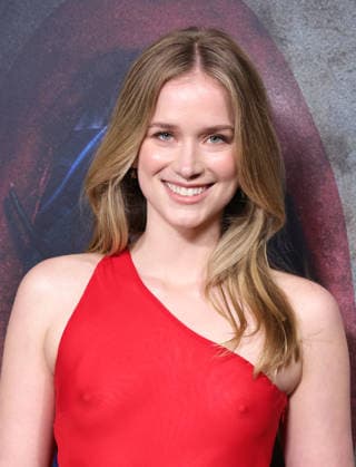 Universal Pictures Five Nights At Freddy s 2 Premiere 02 December 2025 . Los Angeles, California Elizabeth Lail, At Universal Pictures Five Nights At Freddy s 2 Premiere held at TCL Chinese Theatre in Los Angeles., Credit:Sadou Faye Avalon United States, CA, Hollywood, TCL Chinese Theatre  Copyright: xSadouxFayex xAvalonx 1056210266