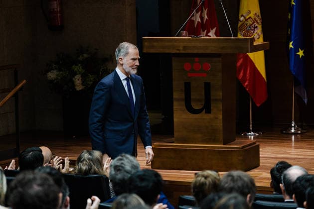 The King closes the conference on the role of the Crown in the Spanish democratization process King Felipe VI during the closing ceremony of the conference on the role of the Crown in the Spanish democratization process, at the Rey Juan Carlos University, on December 3, 2025, in Madrid Spain Organized by the Chair of Democratic Memory of the Rey Juan Carlos University, together with the Ministry of Territorial Policy and Democratic Memory, this is an academic meeting that will address the historical evolution and the role of the Crown in the Spanish democracy 03 DECEMBER 2025 Carlos Lujá Espana  Copyright: xCarlosxLujanx 7145273
