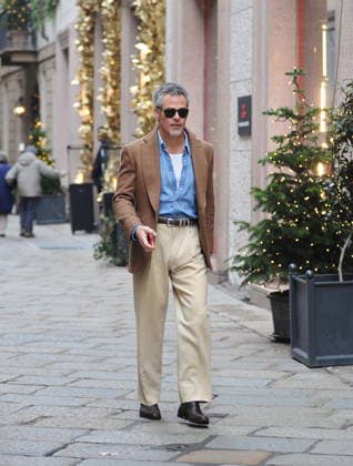 American actor Chris Pine, strolling through the streets of Milan s city center, then, together with a friend, enters the Ralph Lauren boutique for some shopping, and takes a taxi back to the hotel.  Copyright: xMimmoxCarrierox xipa-agency.netx xMIMMOxCARRIERO-x IPA_Agency_IPA68681870