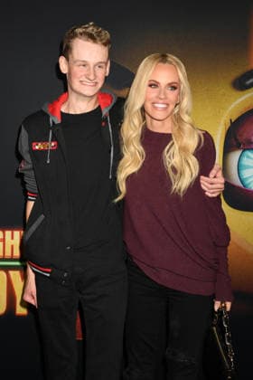 Los Angeles premiere of Universal Pictures Five Nights at Freddy s 2 at TCL Chinese Theatre Featuring: Evan Asher and Jenny McCarthy Where: Los Angeles, California, United States When: 02 Dec 2025 Credit: Jeffrey Mayer MediaPunch INSTARimages EDITORIAL USE ONLY. NOT FOR USE BY NEWSPAPERS BASED IN THE UK. Copyright: xx instar55310252