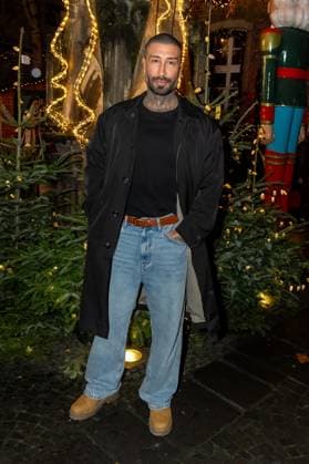 Katys X mas Wonderland 2025 Bobby Chambers at Katys X mas Wonderland Event by Kate Merlan in the Wolkenburg Koeln on 02 12 2025 Koeln Wolkenburg Nordrhein Westfalen