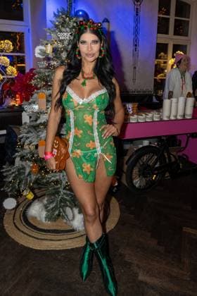 Katys X mas Wonderland 2025 Micaela Schäfer at Katys X mas Wonderland Event by Kate Merlan in the Wolkenburg Koeln on 02 12 2025 Koeln Wolkenburg Nordrhein Westfalen