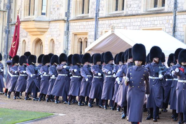 King Charles hosts President of Germany during the state visit to London, 03 December 2025 State visit of the President of Germany Frank-Walter Steinmeier along with his wife Elke Büdenbender visit Windsor Castle on day one of the state visit In the Quadrangle of Windsor Castle, a Guard of Honour will give a Royal Salute and the regimental Band will play the German and British National Anthems. The Federal President, accompanied by The King, will inspect the Guard of Honour, before rejoining The Queen and Ms. Büdenbender, together with The Prince and Princess of Wales, to view the military Rank and March past., Credit:Ian Vogler Avalon UK, London  Copyright: xIanxVoglerx xAvalonx 1056230819
