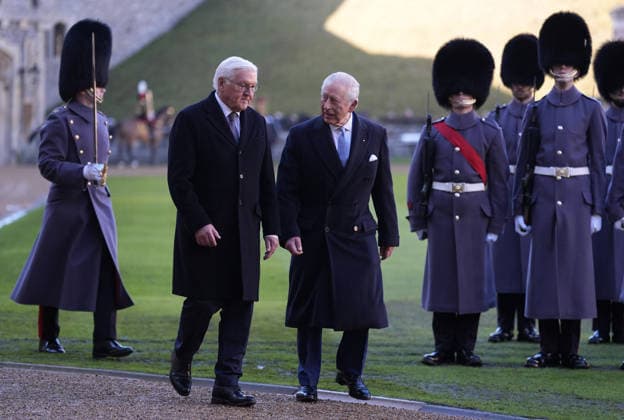 . 03 12 2025. Windsor, United Kingdom. King Charles III and Queen Camilla with the President of Germany and his wife at a ceremonial welcome at Windsor Castle on the first day of their State Visit to the United Kingdom.  xPicturexbyxxi-Imagesx xPoolx IIM-26430-0088
