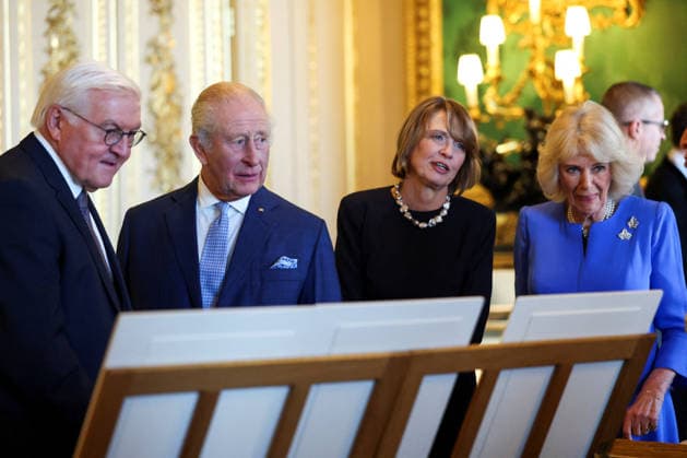 . 03 12 2025. Windsor, United Kingdom. King Charles III ,Queen Camilla, Prince William and Kate Middleton, the Prince and Princess of Wales, with the President of Germany Frank-Walter Steinmeier and his wife Elke Buedenbender as they visit the Royal Collection exhibition at Windsor Castle on the first day of their State Visit to the United Kingdom.  xPicturexbyxxi-Imagesx xPoolx IIM-26430-0144