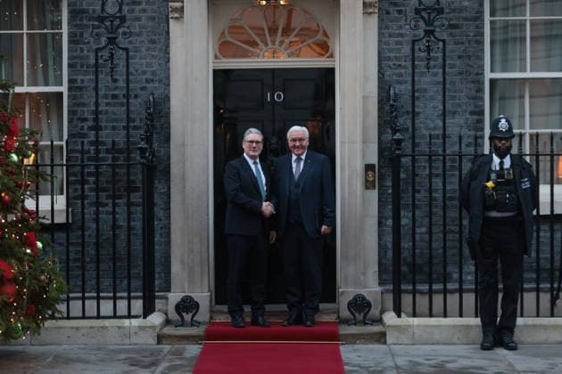 . 03 12 2025. London, United Kingdom. Keir Starmer Welcomes Frank-Walter Steinmeier to No.10. UK Prime Minister Keir Starmer greets German President, Frank-Walter Steinmeier, to Downing Street.  xMartynxWheatleyx xi-Imagesx IIM-26433-0010