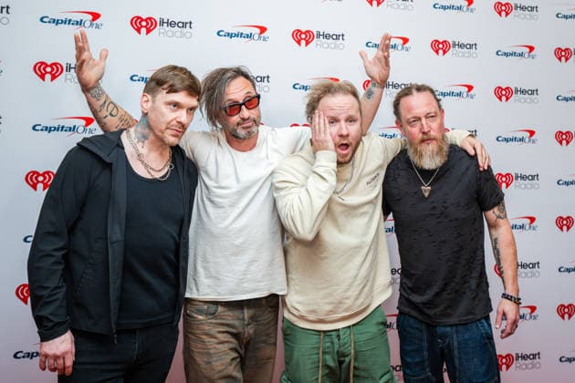 iHeartRadio 106.1 KISS FM s Jingle Ball - Arrivals Brent Smith, Eric Bass, Zach Myers and Barry Kerch of Shinedown attend iHeartRadio 106.1 KISS FM s Jingle Ball 2025 Presented by Capital One at Dickies Arena on December 02, 2025 in Fort Worth, Texas. Forth Worth Dickies Arena Texas USA Copyright: xDarahxHubbard imageSPACEx