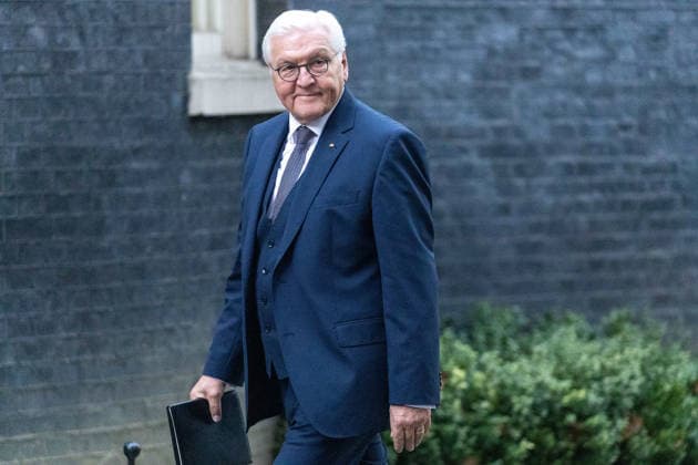 December 3, 2025, London, England, United Kingdom: UK Prime Minister Keir Starmer welcomes President of Germany FRANK-WALTER STEINMEIER to 10 Downing Street during his state visit to the UK. London United Kingdom - ZUMAs262 20251203_zip_s262_007 Copyright: xTayfunxSalcix