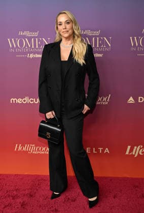 The Hollywood Reporter™s Annual Women In Entertainment Gala Elizabeth Berkley arriving to The Hollywood Reporter™s Annual Women In Entertainment Gala at the Beverly Hills Hotel on December 3, 2025 in Beverly Hills, Ca. Beverly Hills Beverly Hills Hotel California USA Copyright: xLisaxOConnor xAFF-USA.COMx