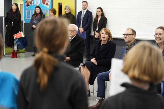 Frank-Walter Steinmeier s state visit to the UK Elke Budenbender, wife of German President Frank-Walter Steinmeier, during a visit to the Judith Kerr Primary School in Herne Hill, south east London, on day one of the state visit to the UK by the President of the Federal Republic of Germany. Picture date: Wednesday December 3, 2025., Credit:Jordan Pettitt Avalon UK, Herne Hill  Copyright: xJordanxPettittx xAvalonx 1056271150