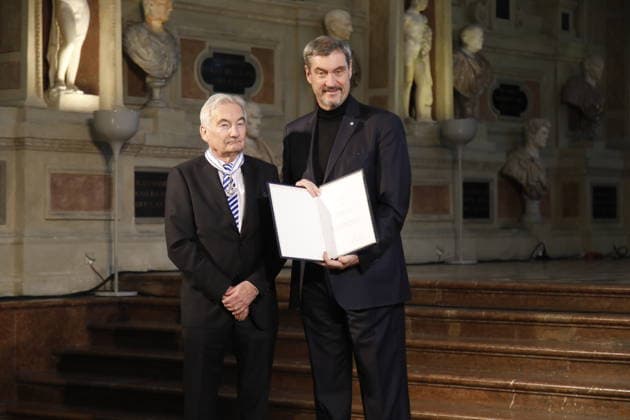 Georg Ertl receiving the Bavarian Maximilian Order from Minister President Dr. Markus Söder in the Antiquarium of the Munich Residence Munich, 03 12 2025 Copyright: xMatthiasxWehnertx